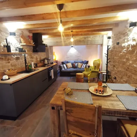Celista Stone House Kaštela